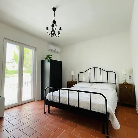 فندق مبيت وإفطار Il Casale Dei Calanchi Aliano
