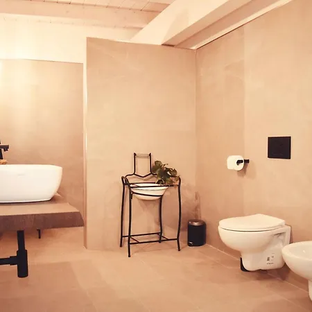 فندق مبيت وإفطار Il Casale Dei Calanchi Aliano