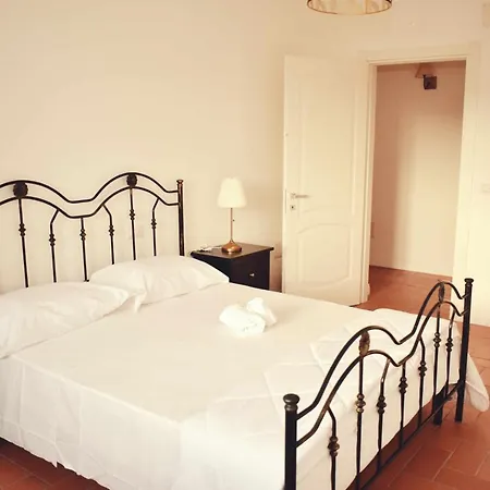 Nocleg ze śniadaniem Il Casale Dei Calanchi 3*