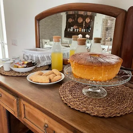 Il Casale Dei Calanchi فندق مبيت وإفطار Aliano