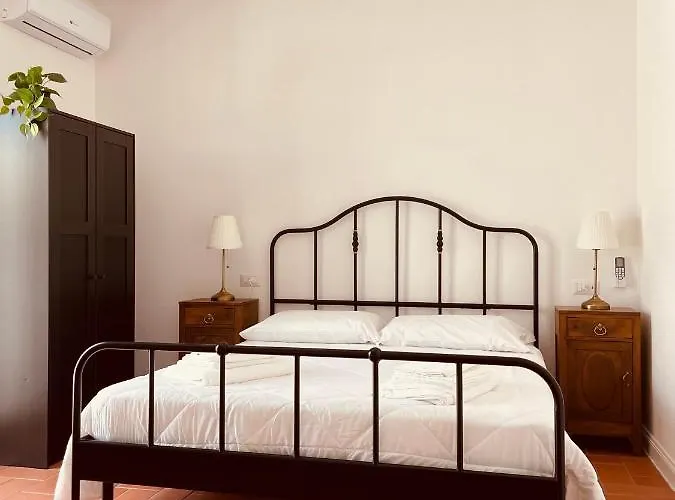 Bed & Breakfast Il Casale Dei Calanchi 3*