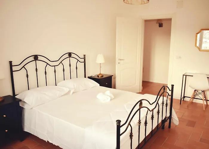 Bed & Breakfast Il Casale Dei Calanchi 3*